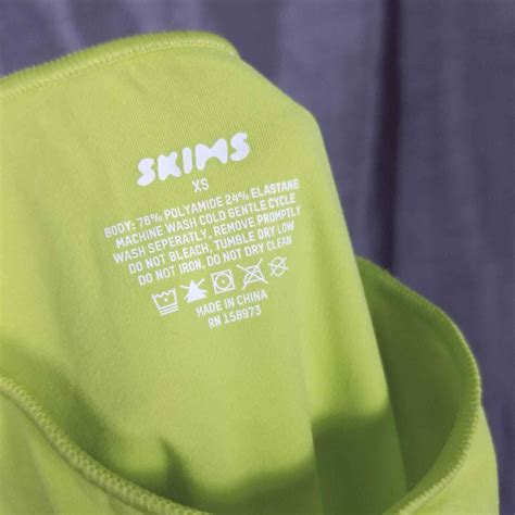 New Nwt Skims Fits Everybody Sleeveless Mock Neck Bodysuit Neon Lime