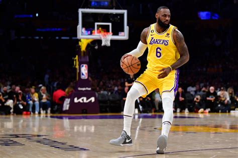 Lebron James Chắc Chắn được Treo áo Tại Los Angeles Lakers