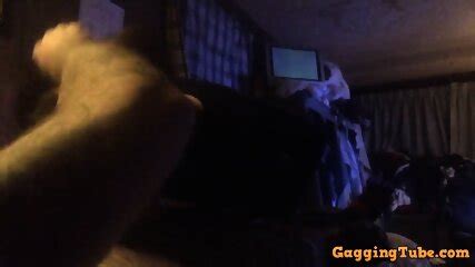 Sexy Babe Gives Amazing Deepthroating Brain