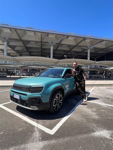 Emre Zpeynirci On Twitter Jeep In Ilk Elektrikli Modeli Avenger I