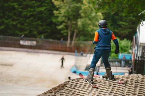 Skiing, Snowboarding & Tobogganing