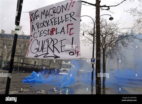 Yellow Vest Gilets Jaunes Protesters Clash With French Riot Police