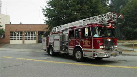 Q Siren Burnaby Fire Engine 32 Responding Youtube