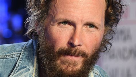 Jovanotti Dopo La Caduta Operazione Alle Gambe Sbagliata Tour A Rischio