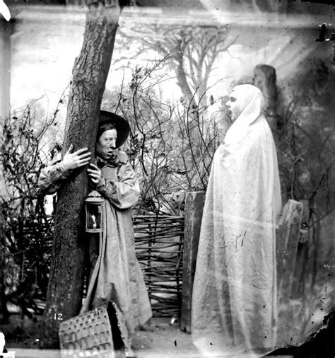 The stereoscopic ghost photos that spooked the Victorian public, 1865 - Rare Historical Photos