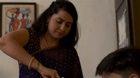 Chubby Nivya Hot In Saree From Crime Patrol Mkv Snapshot 00 20 944