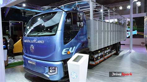 Ashok Leyland Unveils X Cng Truck In India Drivespark News