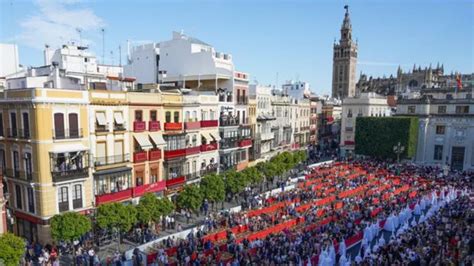 Semana Santa De Sevilla En Directo Las Procesiones Del Lunes Santo En