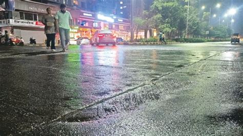 Mumbai Receives Unseasonal Rain Mumbai News The Indian Express