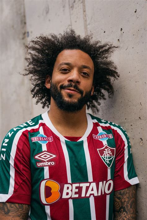 Marcelo Do Fluminense Se Irrita Ao Ser Filmado Por F E Responde