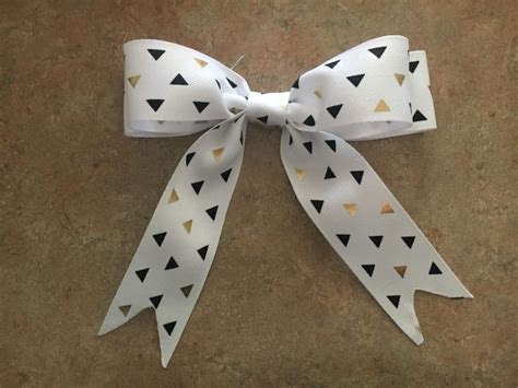 Diy Perfect No Sew Ribbon Bow Cassie Scroggins