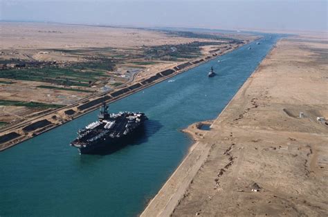 Newbuilding frenzy effects greater than Suez Canal restoration - Container News