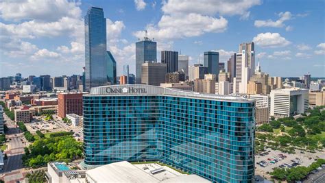 Downtown Dallas Hotels Property Details Omni Dallas Hotel