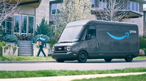 Amazon Already Has More Than 1 000 Rivian EV Delivery Vans Moving Over