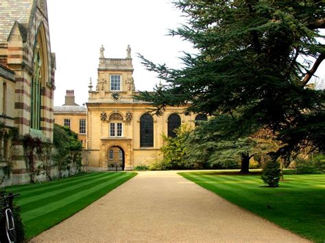 Oxford Official University And City Walking Tour Getyourguide