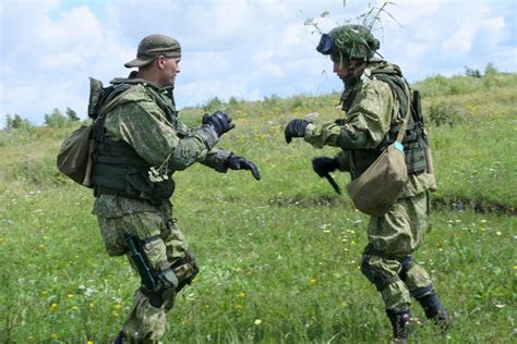 Пословицы о противнике - 8 пословиц и поговорок