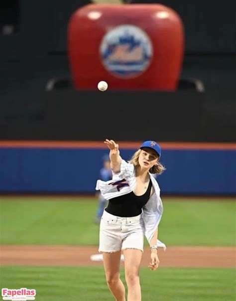 Chloë Grace Moretz aka chloegmoretz aka https Nude Leaks Fapellas