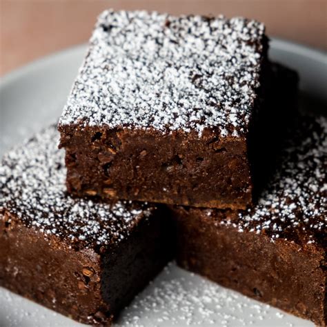 Triple Chocolate Fudge Brownie Chocolate Cortés