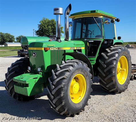 John Deere Mfwd Tractor In Odessa Mo Item Kh Sold Purple Wave