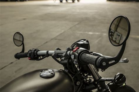 Motorrad Vergleich Triumph Bonneville Bobber 2018 Vs Triumph