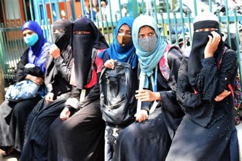 Sc To Hear Plea Against Bombay Hc Order Upholding Colleges Ban On Burqa Hijab The Statesman