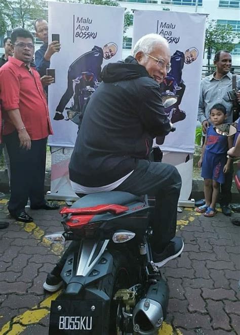 Najib Ride Motor Ysuku