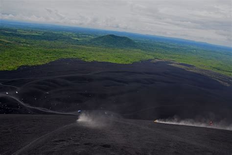 Volcano Surfing – Cerro Negro, Nicaragua (18.03.18) – JONO VERNON-POWELL