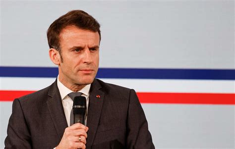 Islam Emmanuel Macron déclare avoir décidé de mettre fin au