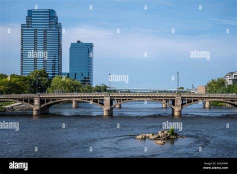 Grand River in downtown Grand Rapids, Michigan Stock Photo - Alamy