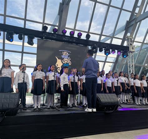 El Coro del Colegio Americano deslumbró con su talento en el Festival