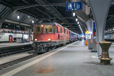 SBB Re 4 4 11130 Zürich Hbf NightJet to Amsterdam Flickr