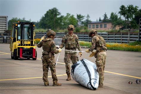 Dvids Images Misawa Eod Members Conduct Bilateral Training With