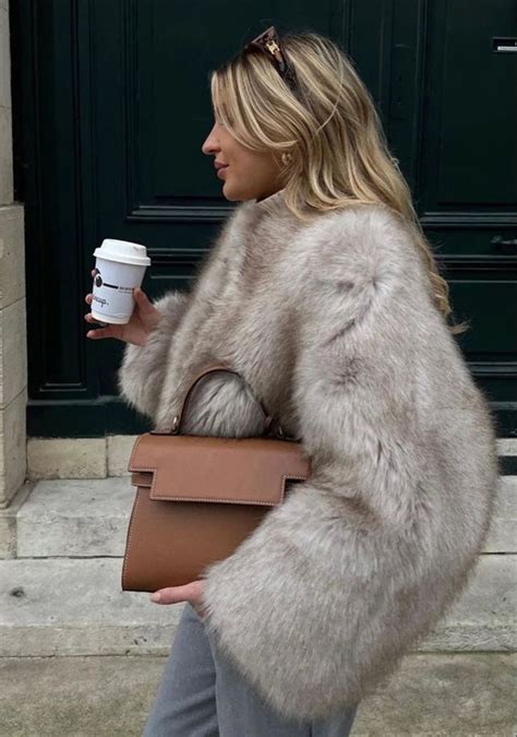 Aanda Eski Faux Fur Coat Short Coats Women High Fashion Street Style