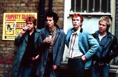 LIBRAS POR EL GOD SAVE THE QUEEN A M DE SEX PISTOLS PyD