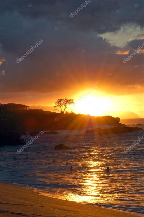 Sunset Beach Honolulu Hawaii — Stock Photo © Nikonite #1298095