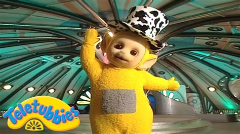 Teletubbies Laa Laa Wears Dipsy S Hat Official Classic Full Episode