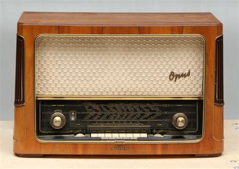 Images for 15420. RADIO, "Opus", Telefunken, 1950-tal. – Auctionet