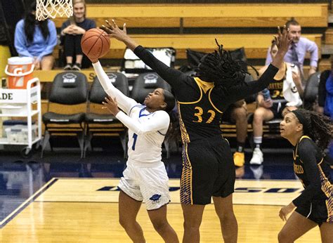 Comeback Falls Short For Ucsb Women In Home Opener Sports Noozhawk