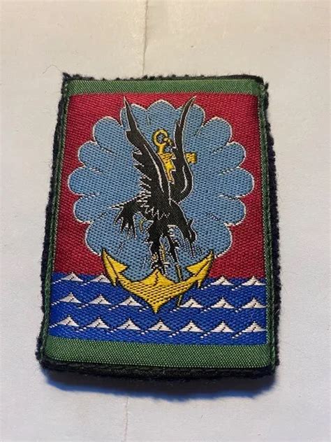 INSIGNE MILITAIRE DE Bras Tdm Colo Armee De Terre Bon Etat EUR 2 00