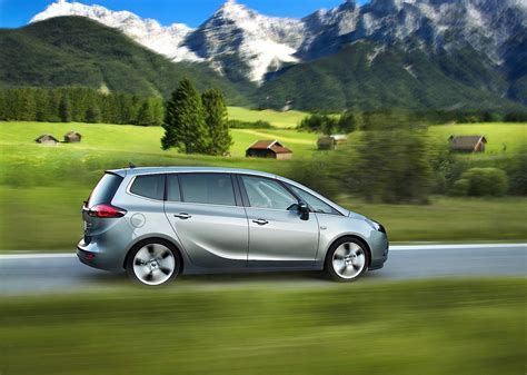 Opel Zafira Tourer Specs And Photos 2011 2012 2013 2014 2015 2016