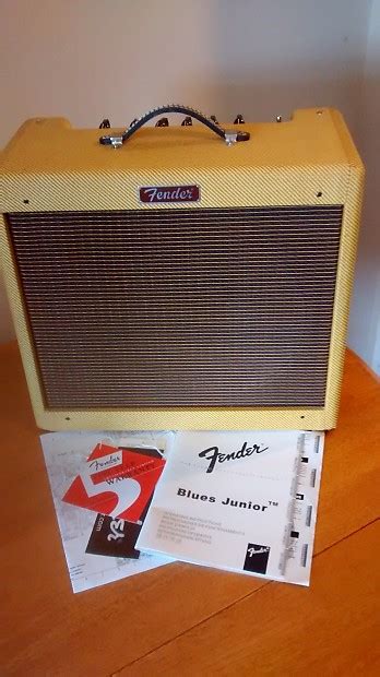 Fender Hot Rod Series Blues Junior Lacquered Tweed 15W 1x12 Reverb