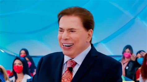 Vídeo Silvio Santos surpreende e volta a gravar programa no SBT após