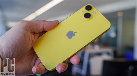 We All Live With A Yellow Iphone 14 First Look At Apples Newest Color