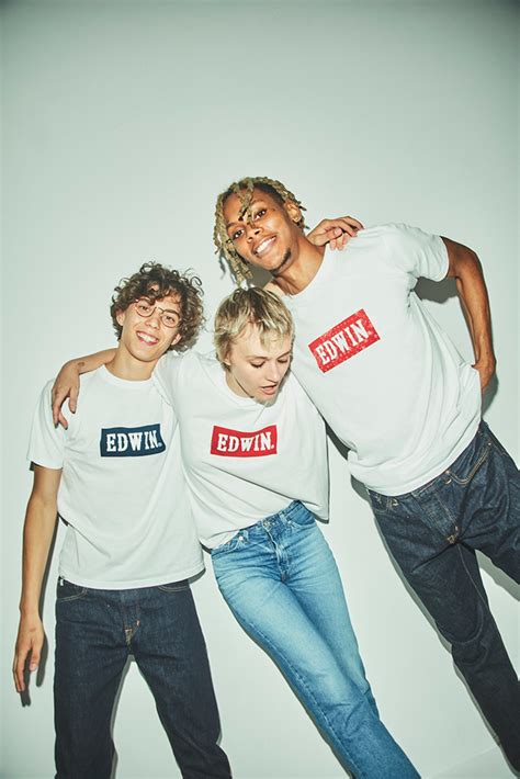 EDWIN | UM / Artist Representative.