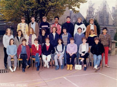 Photo de classe 3ème2 de 1983 Collège Camille Saint saens Copains d