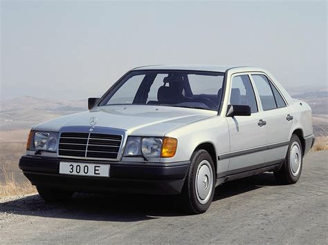 Купить б/у Mercedes-Benz W124 1984-1993 300 3.0 AT (180 л.с.) 4WD ...