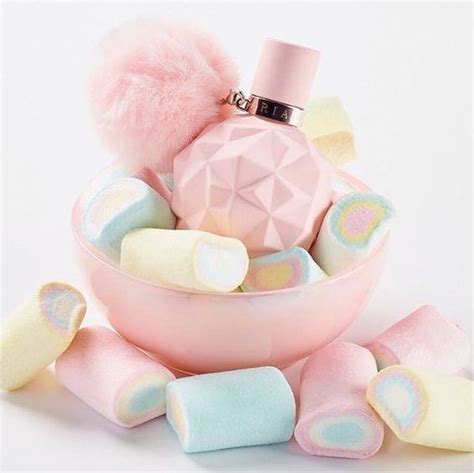 Bottle Design - Ariana Grande Perfume「Sweet Like Candy」