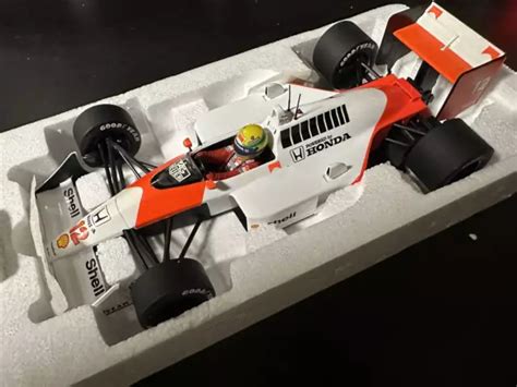 BOÎTE DÉGAT AYRTON Senna Course Voiture Collection Miniaturen Gmbh 540