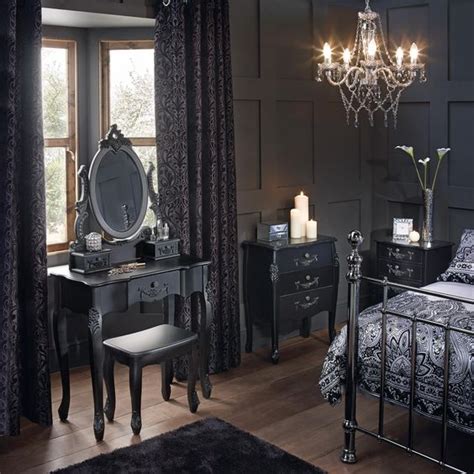 27 Impressive Gothic Bedroom Design Ideas Digsdigs