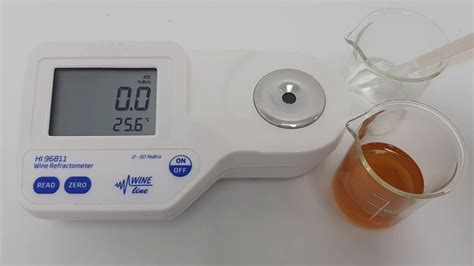 How To Use A Digital Refractometer Youtube